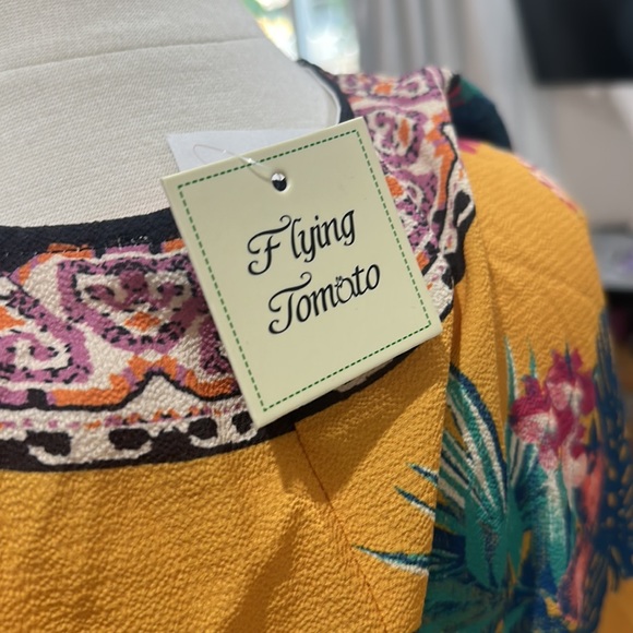 Tropical Blouse - Picture 5 of 5